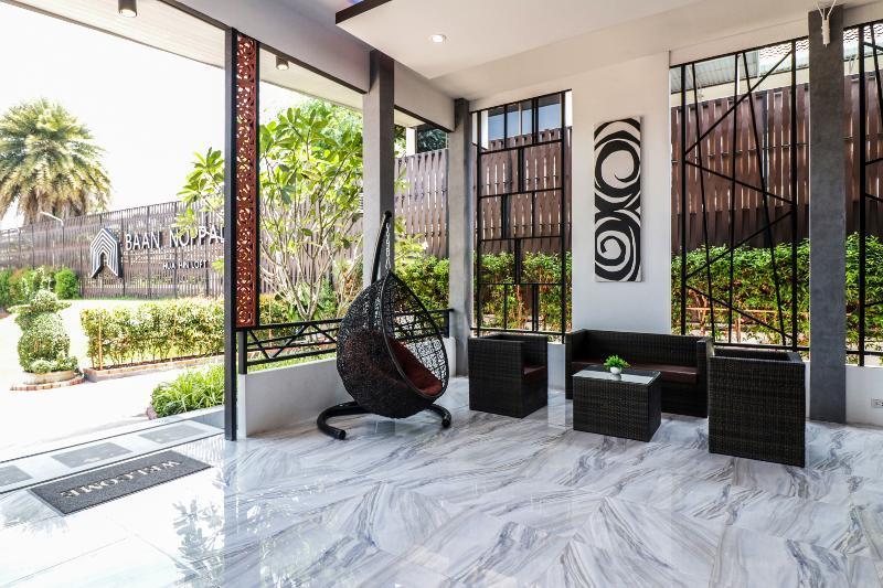 Baan Noppadol Hua Hin Loft Hotel Екстериор снимка